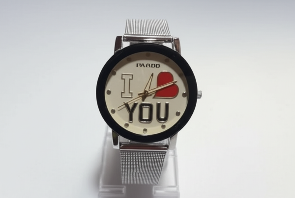 Elegant Unisex Silver Stainless Steel Watch